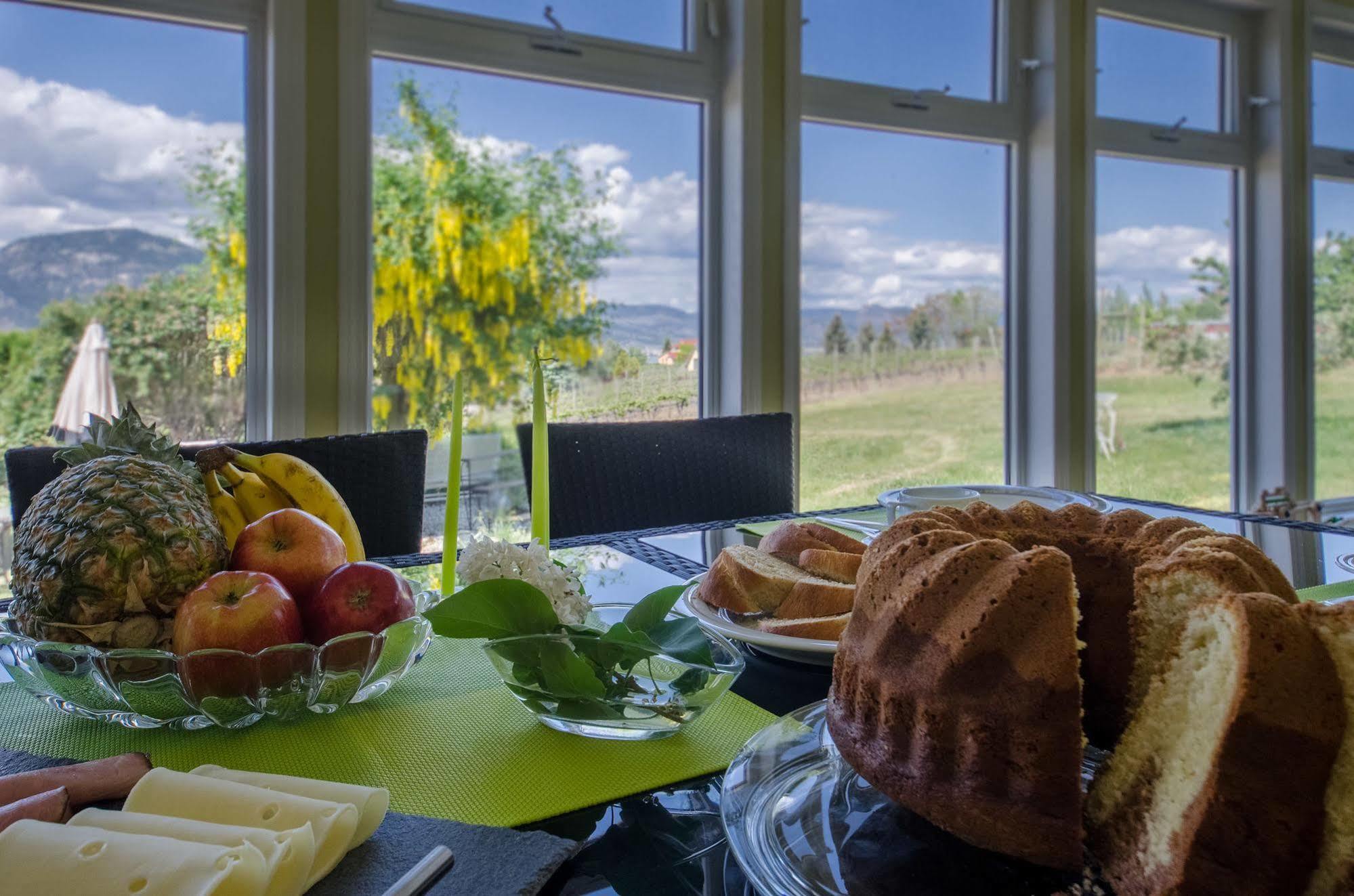 Ok Whistle Stop Bed & Breakfast Penticton Eksteriør billede